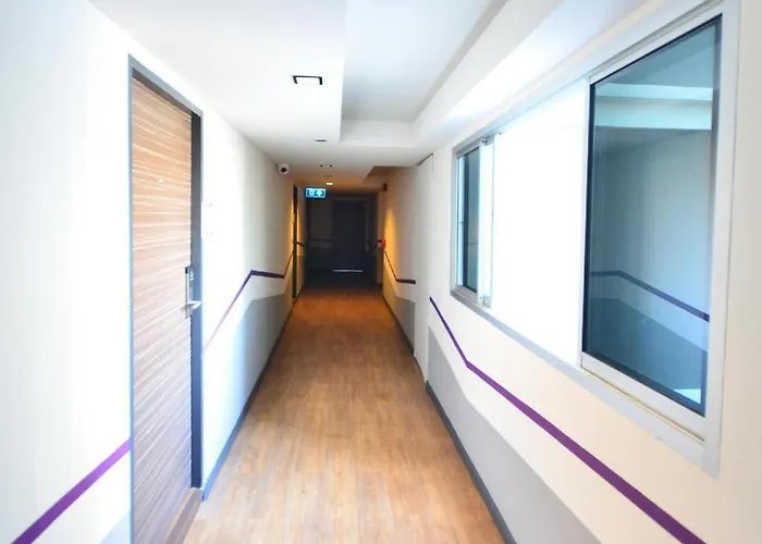 Hotel H2 3*