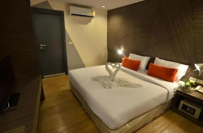 Hotel H2
