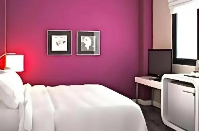 Hotel H2